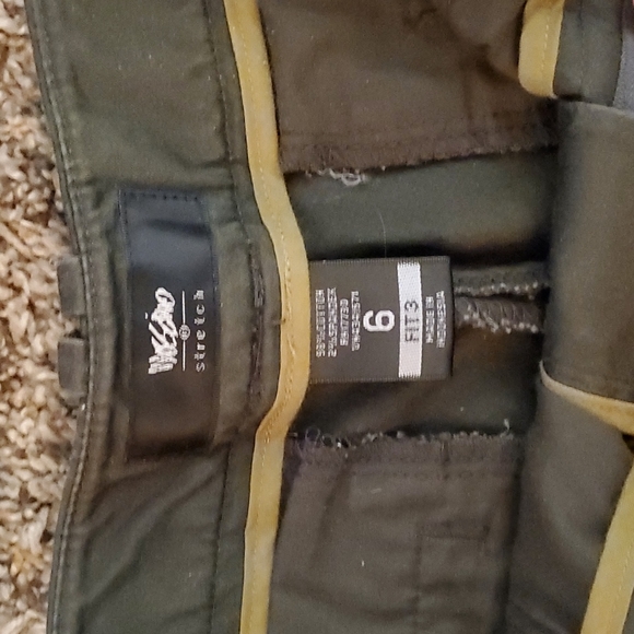 Bundle of 2 pair of shorts - Picture 2 of 3